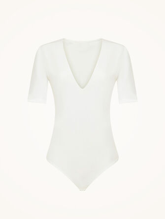 Deep V String Body