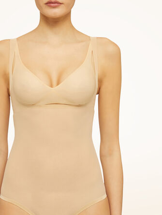 Tulle Forming Body