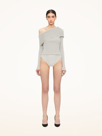 Contoured Ribs Body