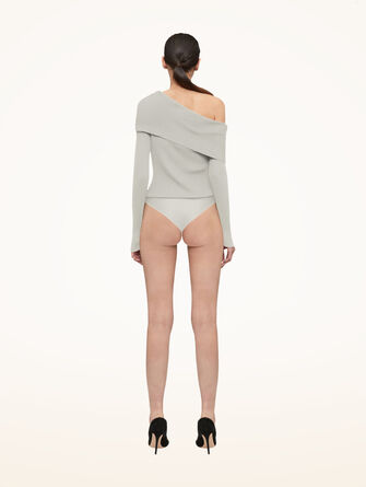 Contoured Ribs Body
